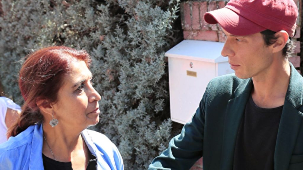 Sheila Devil, hija de Camilo Sesto, inicia su recuperación tras problemas de adicciones, con el apoyo de su madre y tratamiento en un centro seguro.