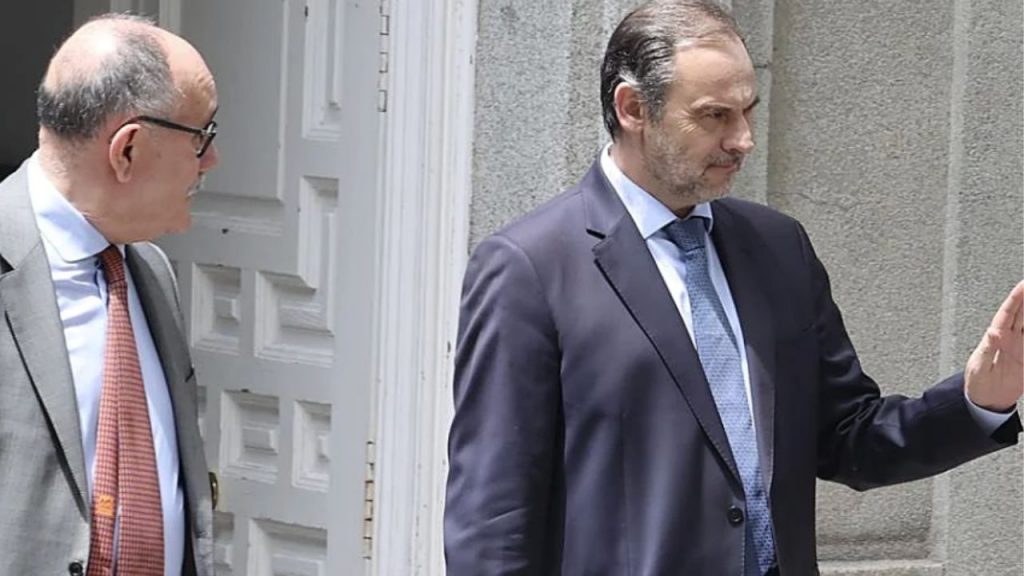 Koldo García pide al Supremo que la fianza de 60 000 euros por el caso de mascarillas incluya también a Víctor de Aldama, denunciando desigualdad entre los acusados y diferencias económicas flagrantes.