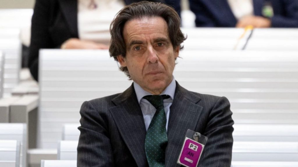 La dermatóloga Elisa Pinto declara en la Audiencia Nacional que Javier López Madrid contrató al excomisario Villarejo para silenciar denuncias. El juicio analiza presunto cohecho y abuso de poder, mientras la Fiscalía pide archivar la causa.