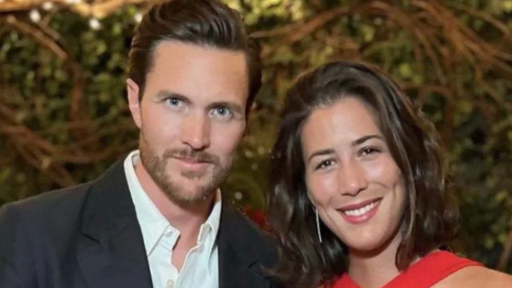 Garbiñe Muguruza anuncia el nacimiento de su hijo Marcos, marcando un nuevo capítulo personal mientras continúa su labor profesional en el tenis y la organización del Mutua Madrid Open.