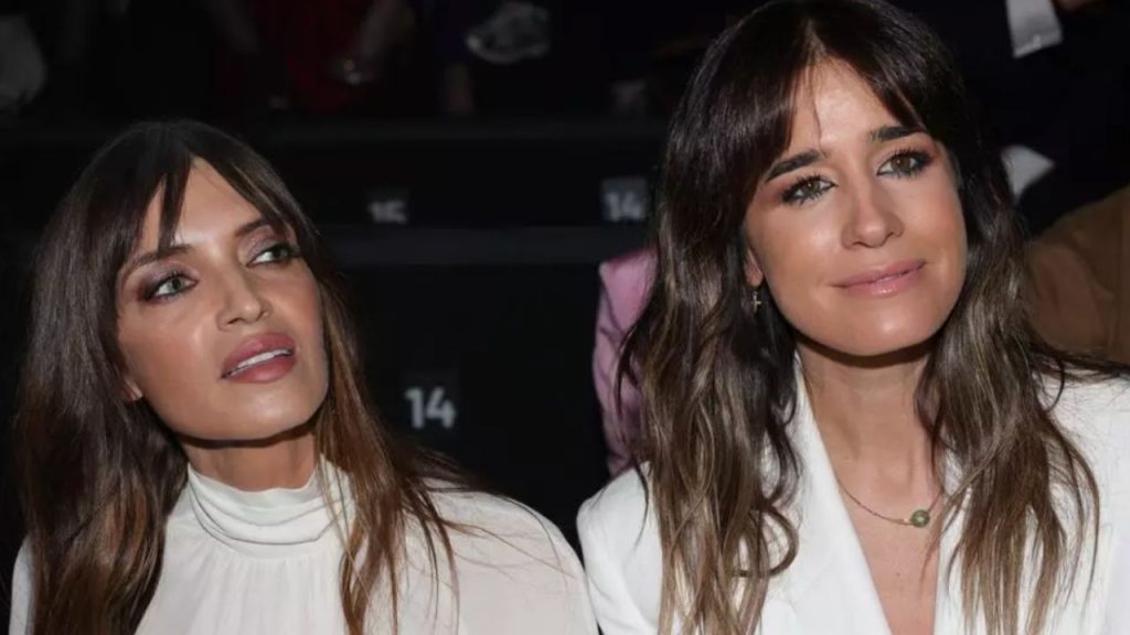 Isabel Jiménez alza la voz en defensa de Sara Carbonero y critica el tratamiento mediático de su estado de salud, reclamando mayor respeto a la privacidad en temas médicos.