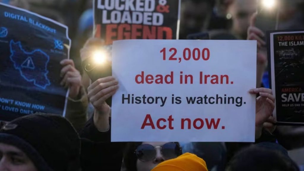 Estados Unidos impone nuevas sanciones a Irán para frenar su influencia regional y programa nuclear. Expertos debaten si esta estrategia presiona al régimen o aumenta las tensiones en Medio Oriente.