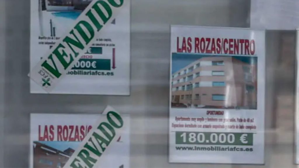 La compraventa de viviendas en España sube un 7,8% en noviembre y roza récord histórico, impulsada por la segunda mano y la vivienda libre. Mientras la oferta nueva y protegida sigue limitada, los precios se recalientan y el mercado refleja la presión de la demanda frente a la escasez de obra nueva.