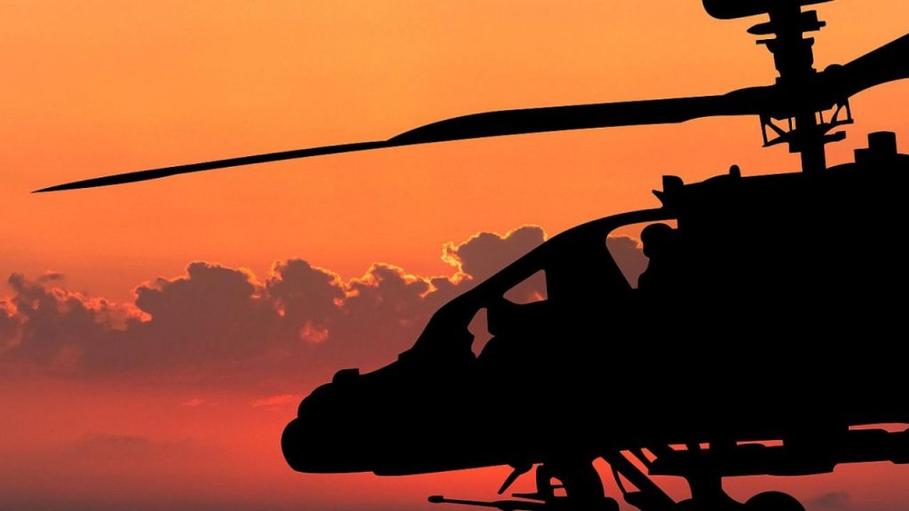 Trump refuerza su presión sobre Irán con buques y cazas antes de negociar en Omán. EE. UU. busca ventaja en la mesa diplomática mientras Teherán enfrenta sanciones y protestas internas.