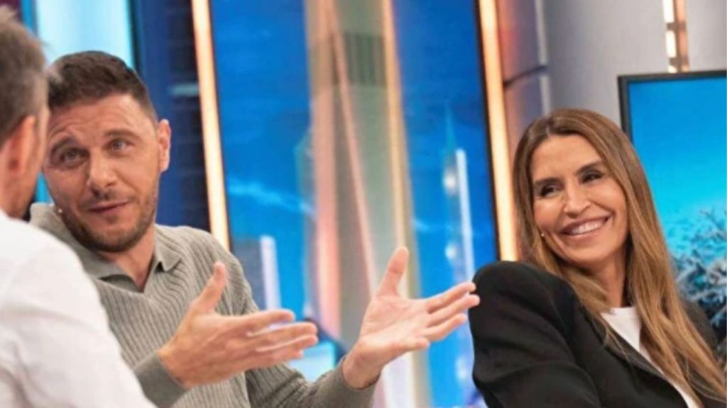 Joaquín Sánchez y Susana Saborido hablan de su crisis de pareja y de la ayuda profesional para afrontar tensiones familiares. La pareja apuesta por la honestidad en plena presión mediática.