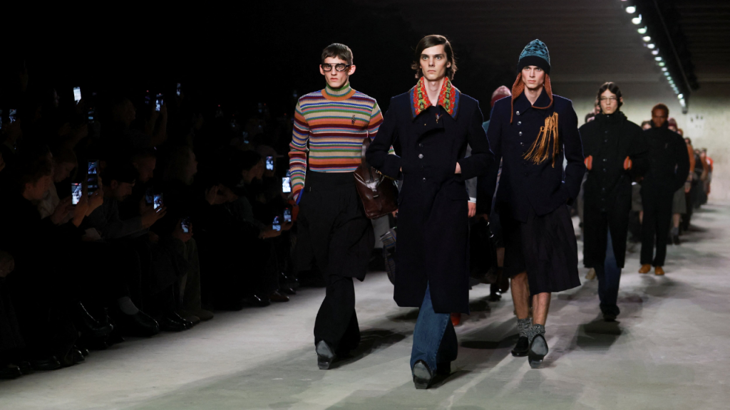 Canelo Álvarez irrumpe en París y confirma la fusión entre lujo y deporte