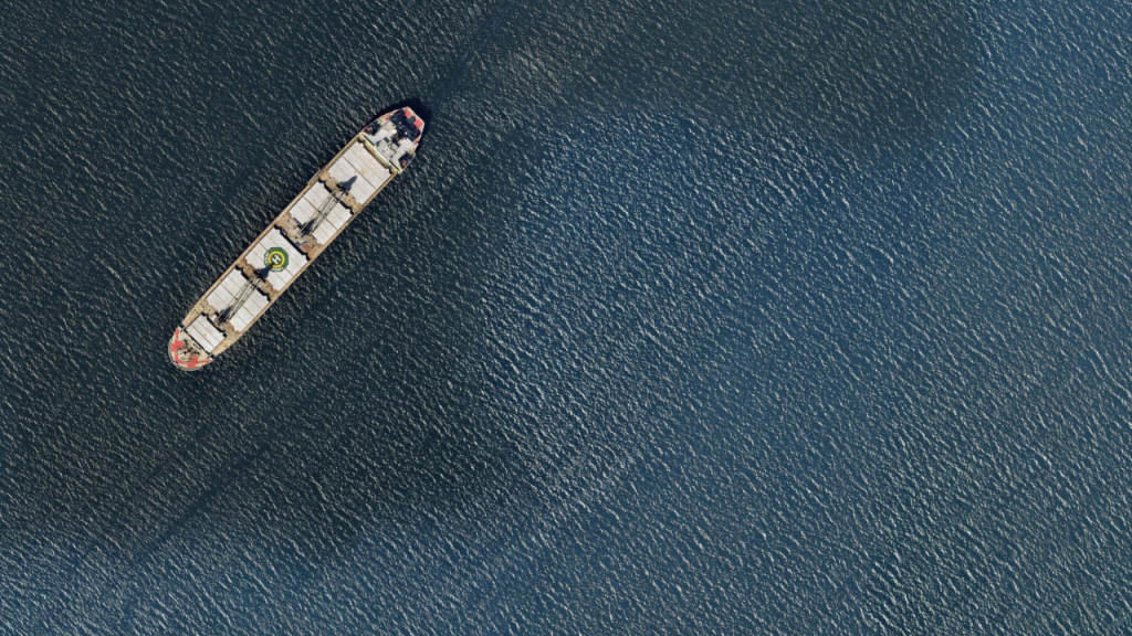 La gran bolsa de petróleo sancionado crece y altera los precios