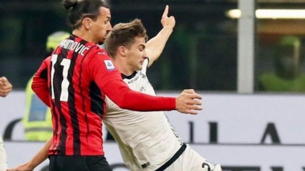 Salva Ferrer se retira del fútbol profesional tras superar un linfoma y lidiar con lesiones, dejando un legado de coraje y resiliencia.