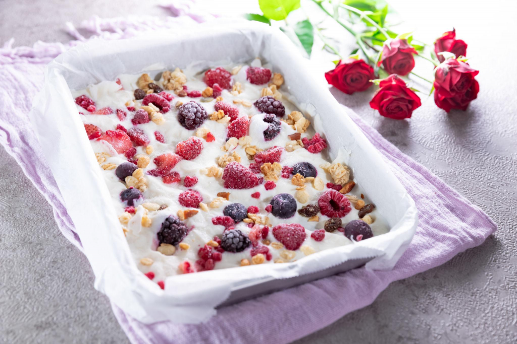 Yogur Congelado con Fruta: el postre saludable que arrasa en Instagram